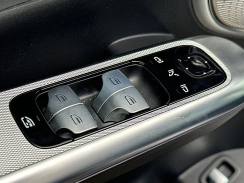 New 2025 Mercedes-Benz GLC 300 4MATIC image 13