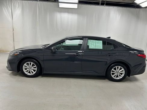 Used 2026 Toyota Camry LE FWD image 8