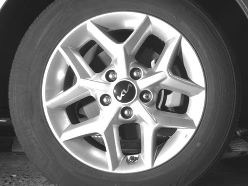 Used 2025 Kia Soul LX w/ LX Technology Package FWD image 20