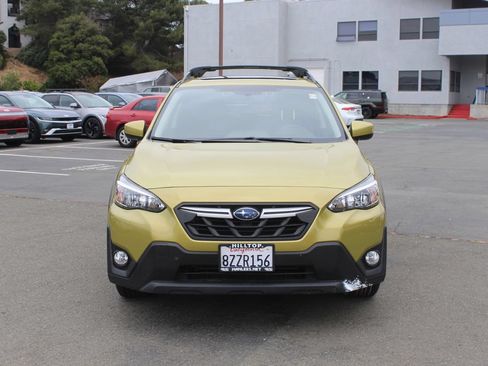 Used 2021 Subaru Crosstrek 2.0i Premium w/ Moonroof Package AWD/4WD image 4