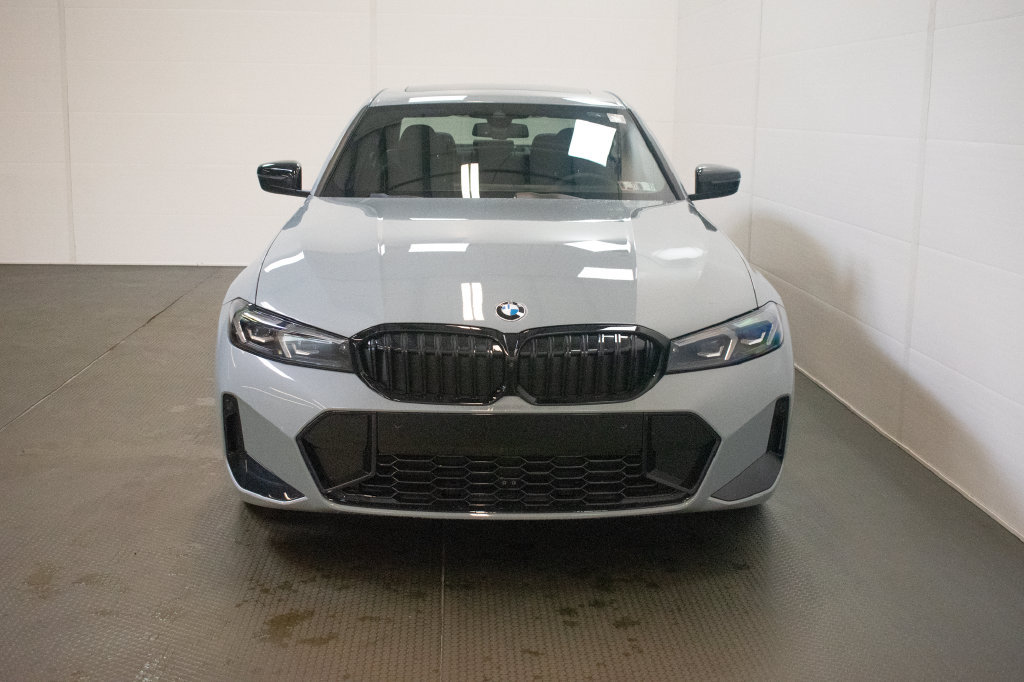 New 2026 BMW 330i xDrive Sedan w/ M Sport Package AWD/4WD image 2