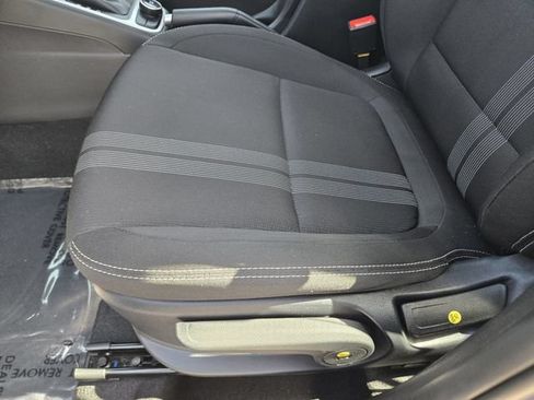 Used 2024 Hyundai Venue SEL FWD image 22