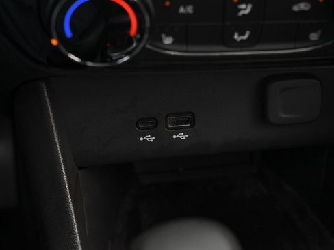 Used 2025 Buick Encore GX Sport Touring w/ Experience Buick Package FWD image 33