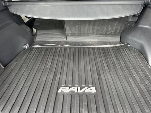 Used 2023 Toyota RAV4 Limited AWD/4WD image 12