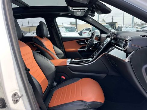 Used 2024 Mercedes-Benz GLC 300 GLC 300 image 10