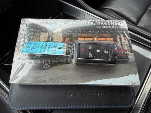 Used 2022 Jeep Wagoneer Series I w/ Premium Group I AWD/4WD image 37