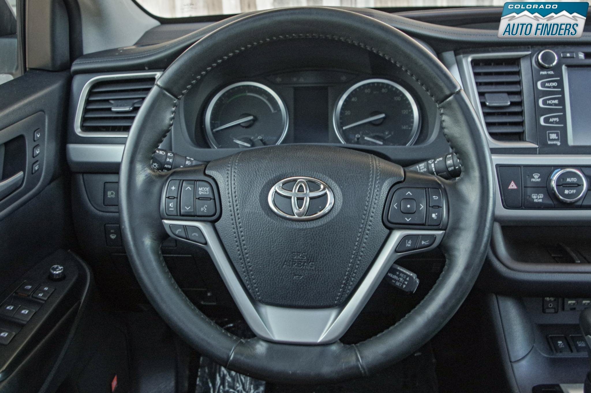 Used 2019 Toyota Highlander Limited Platinum AWD/4WD image 13