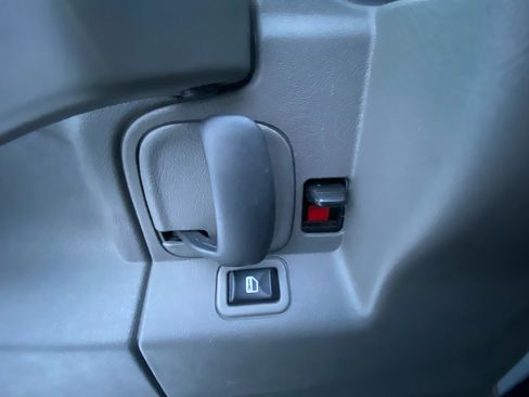 Used 2021 Chevrolet Express 3500 w/ Power Convenience Package image 24