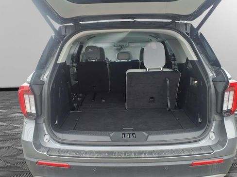 Used 2025 Ford Explorer Active w/ Active Comfort Package image 14