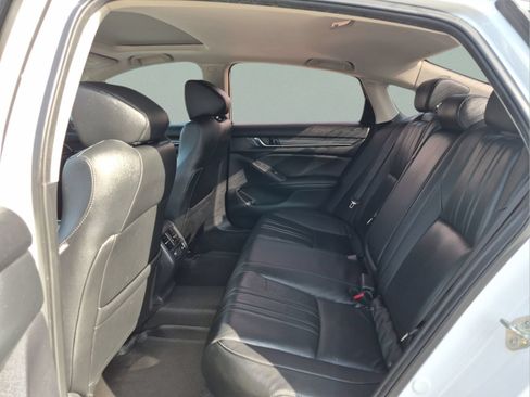 Used 2019 Honda Accord Touring image 17