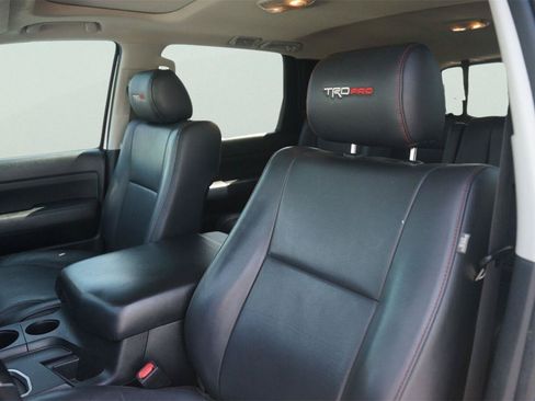 Used 2020 Toyota Sequoia TRD Pro AWD/4WD image 10
