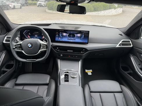 Used 2025 BMW 330i Sedan RWD image 28