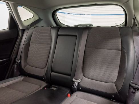 Used 2021 Kia Seltos S FWD image 19