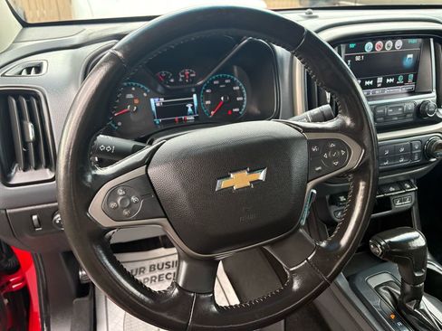 Used 2017 Chevrolet Colorado Z71 AWD/4WD image 18