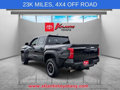 Used 2024 Toyota Tacoma TRD Off-Road AWD/4WD image 5