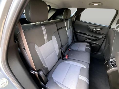 Used 2024 Chevrolet Blazer LT FWD image 19