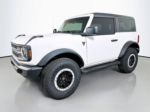 Used 2025 Ford Bronco 2-Door w/ Sasquatch Package image 3