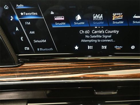 Used 2023 Cadillac Escalade Premium Luxury w/ Performance Package image 32