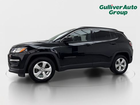Used 2020 Jeep Compass Latitude w/ Popular Equipment Group FWD image 2