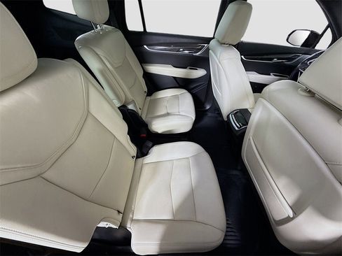 Used 2020 Cadillac XT6 Sport image 23