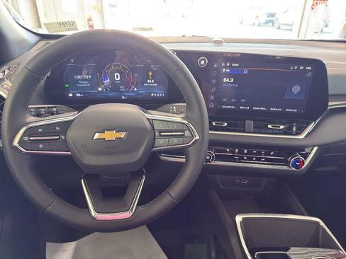 New 2026 Chevrolet Equinox LT image 10