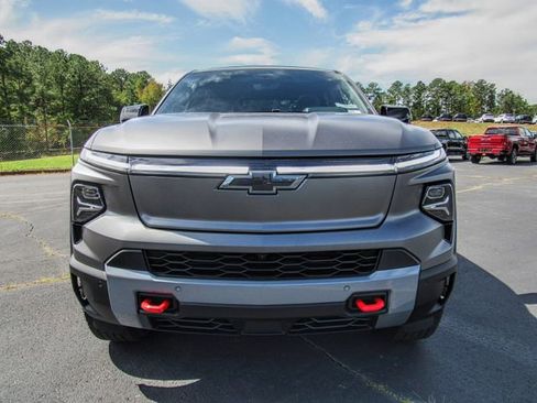 New 2026 Chevrolet Silverado EV Trail Boss w/ Premium Package image 2