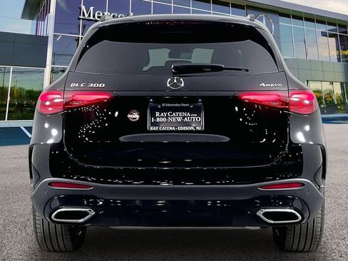 Used 2026 Mercedes-Benz GLC 300 4MATIC image 4