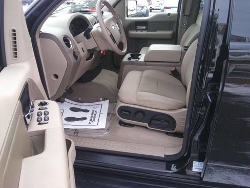 Used 2004 Ford F150 XLT image 26