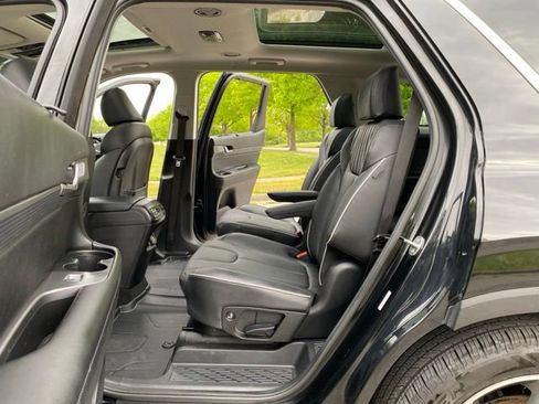 Used 2024 Hyundai Palisade Limited AWD/4WD image 38