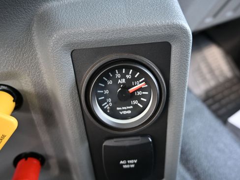 New 2026 Ford F650 2WD SuperCab Super Duty image 33