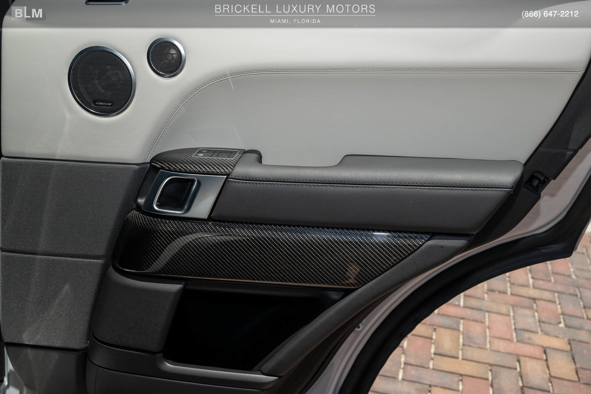 Used 2022 Land Rover Range Rover Sport SVR Carbon Edition AWD/4WD image 19