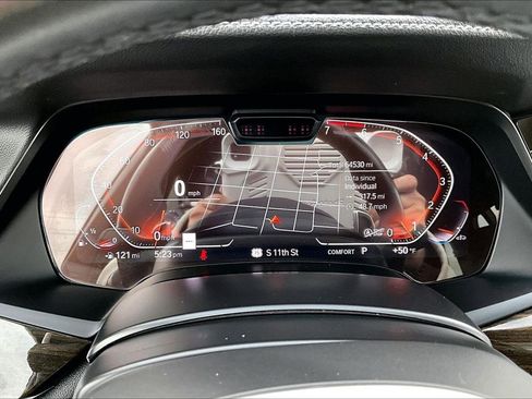 Used 2019 BMW X7 xDrive50i w/ M Sport Package image 15