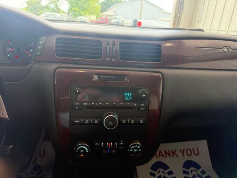 Used 2009 Chevrolet Impala LS FWD image 27