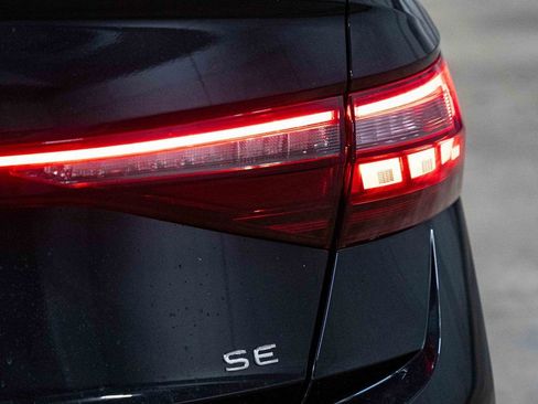 New 2026 Volkswagen Jetta SE image 6