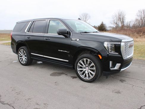 Used 2021 GMC Yukon Denali image 1
