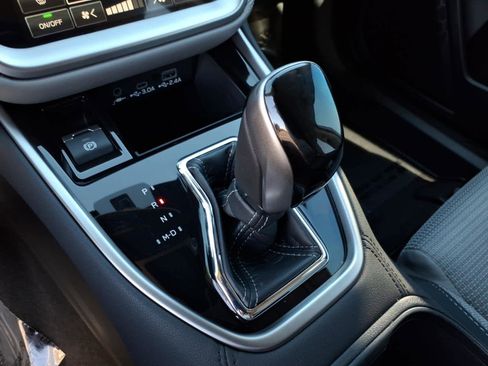 Certified 2025 Subaru Outback Premium w/ Popular Package #1A image 35