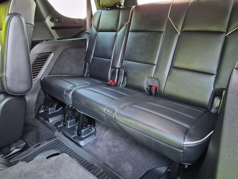 Certified 2023 Cadillac Escalade Premium Luxury AWD/4WD image 25