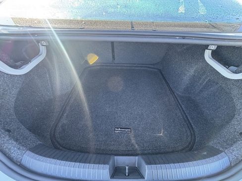 Used 2021 Volkswagen Jetta GLI Autobahn image 16