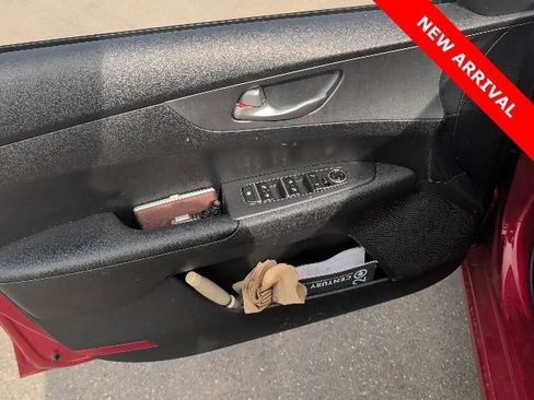 Used 2020 Kia Forte LXS image 12