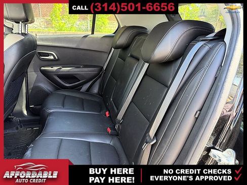 Used 2019 Chevrolet Trax Premier w/ Midnight Edition FWD image 11