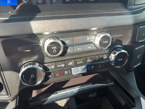 New 2026 Ford F250 Platinum AWD/4WD image 32