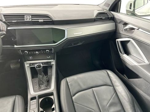 Used 2023 Audi Q3 2.0T Premium image 25