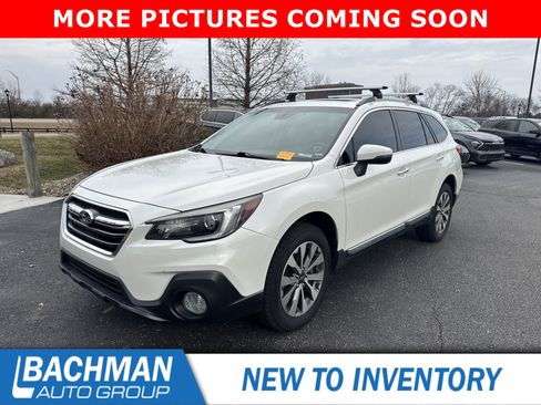 Used 2019 Subaru Outback 2.5i Touring w/ Popular Package #3A image 9