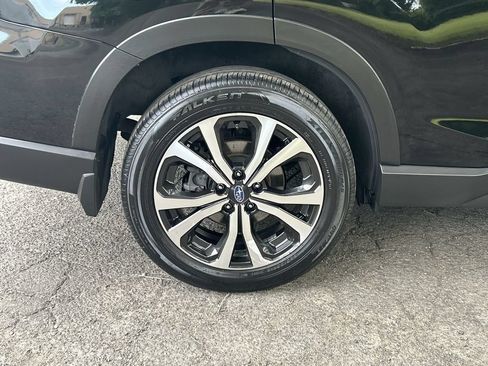 Used 2023 Subaru Forester Limited AWD/4WD image 12