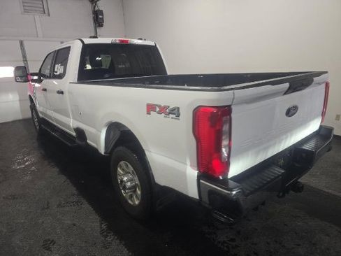 Used 2023 Ford F250 XLT w/ FX4 Off-Road Package image 6