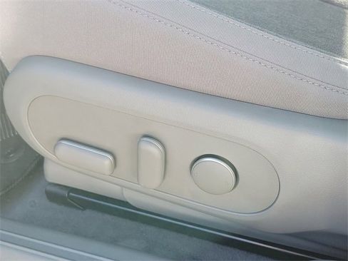 New 2026 Hyundai Ioniq 5 SE image 17