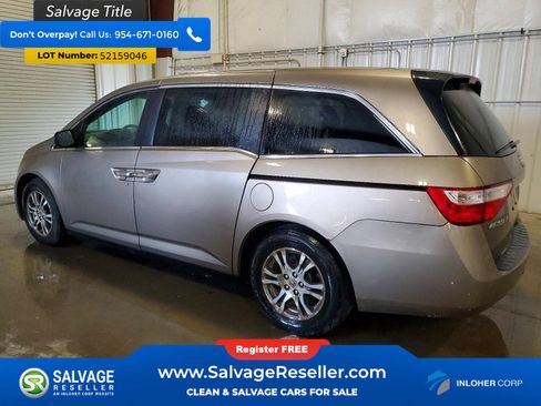 Used 2013 Honda Odyssey EX image 3