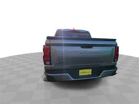 Used 2023 Chevrolet Colorado LT w/ LT Convenience Package II image 7