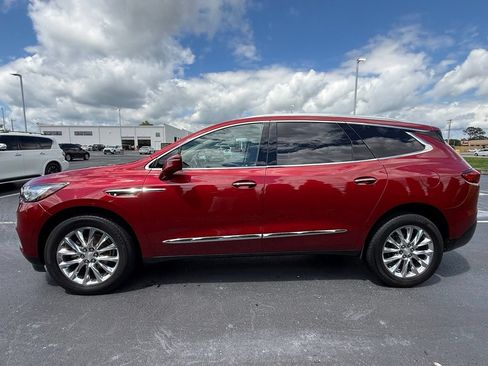 Used 2019 Buick Enclave Essence FWD image 5
