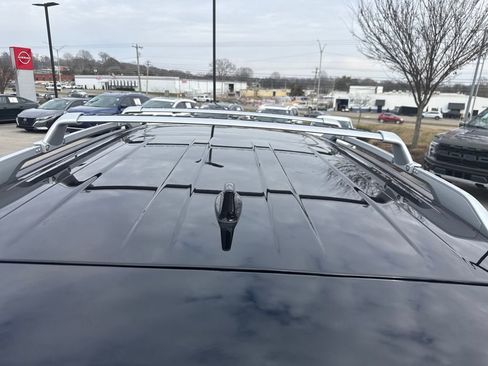 Used 2025 Nissan Pathfinder Platinum image 44